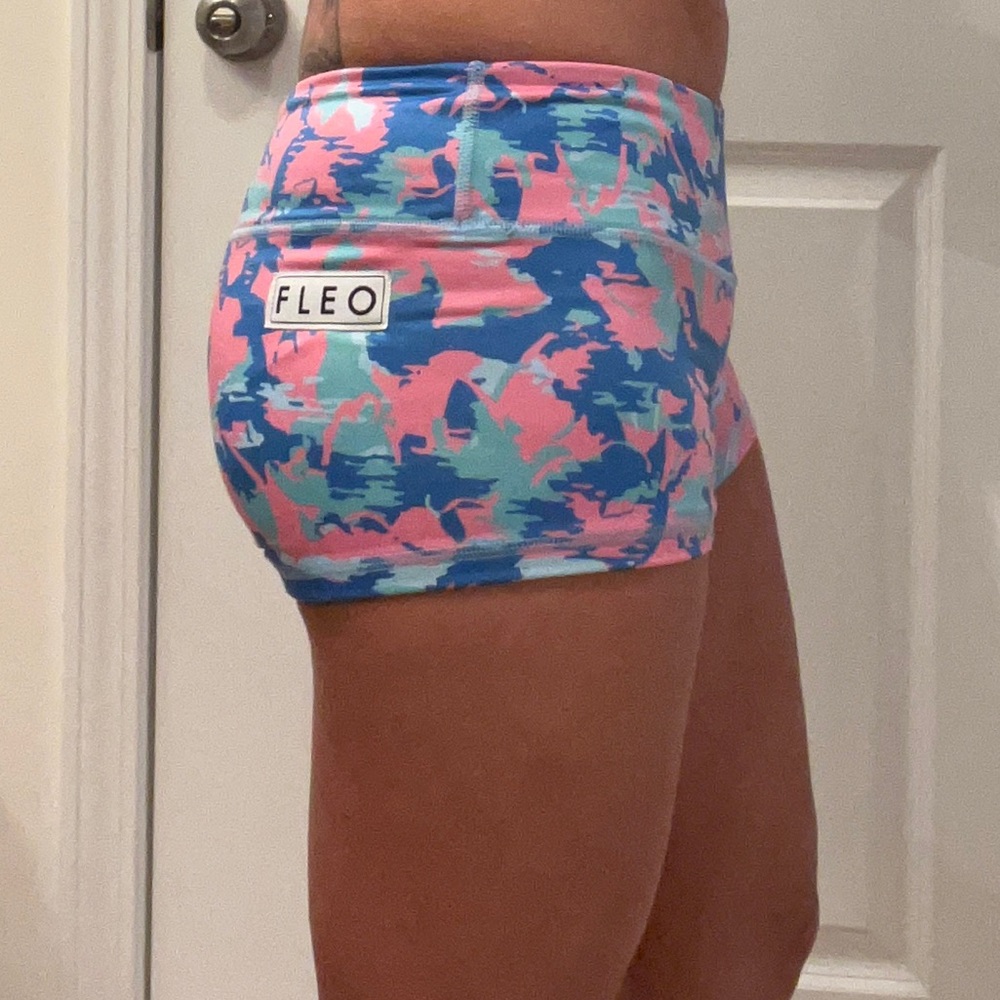 FLEO Shorts